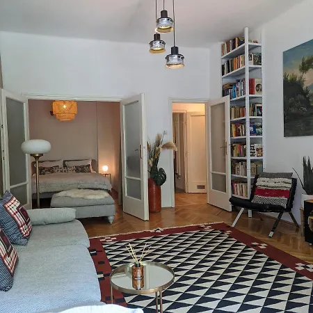 Apartment Cozy Park Budapest