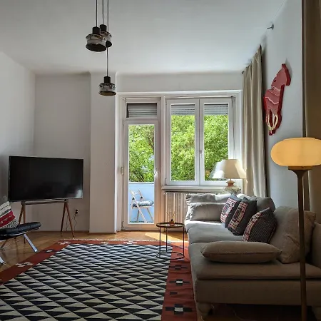 Cozy Park Apartment Budapest